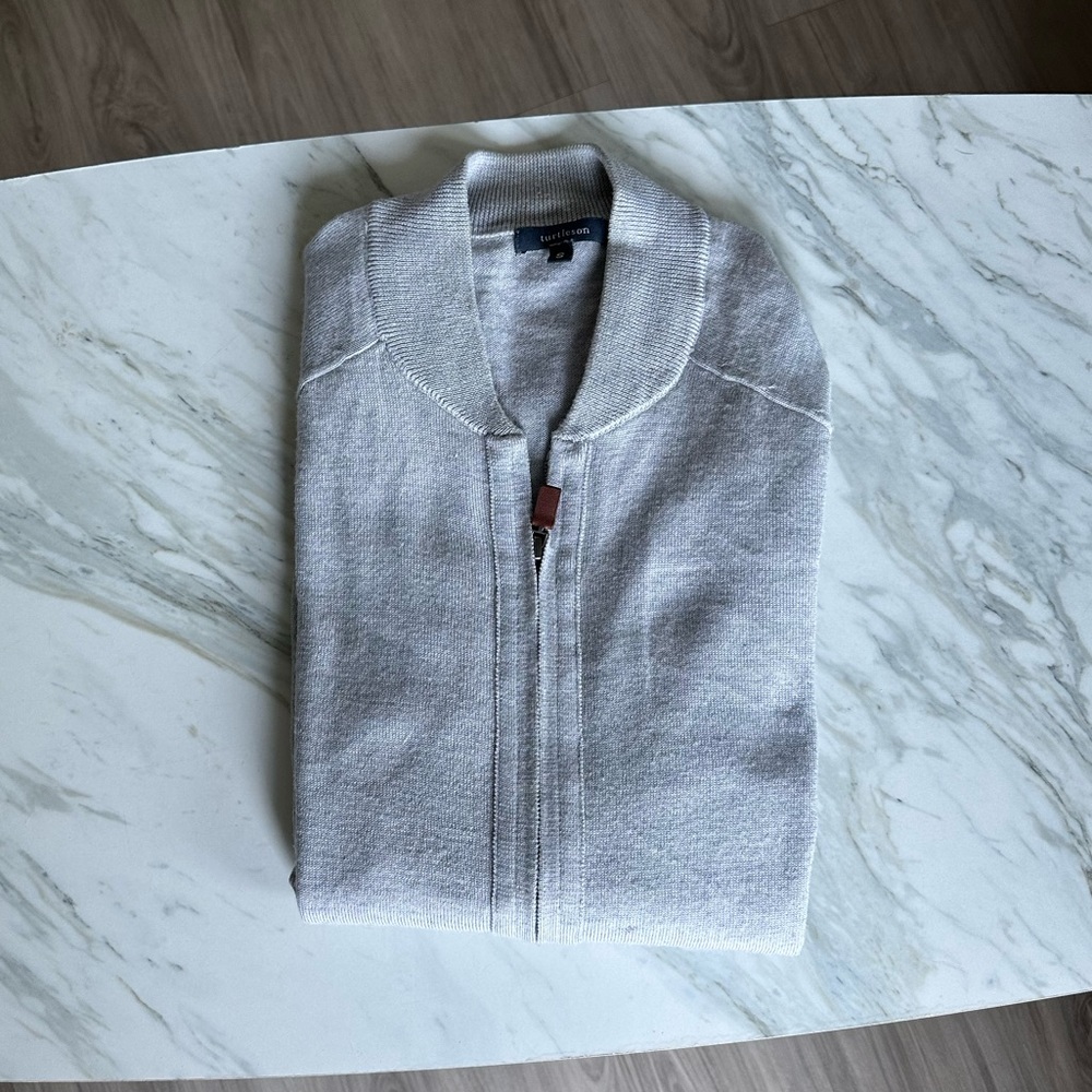 Turtleson lightweight zip up - sz S